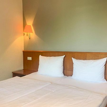 Der Gruene Baum Hotell Sinsheim Eksteriør bilde