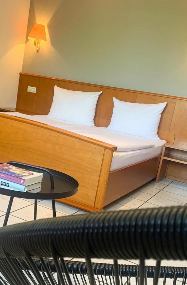 Der Gruene Baum Hotell Sinsheim Eksteriør bilde